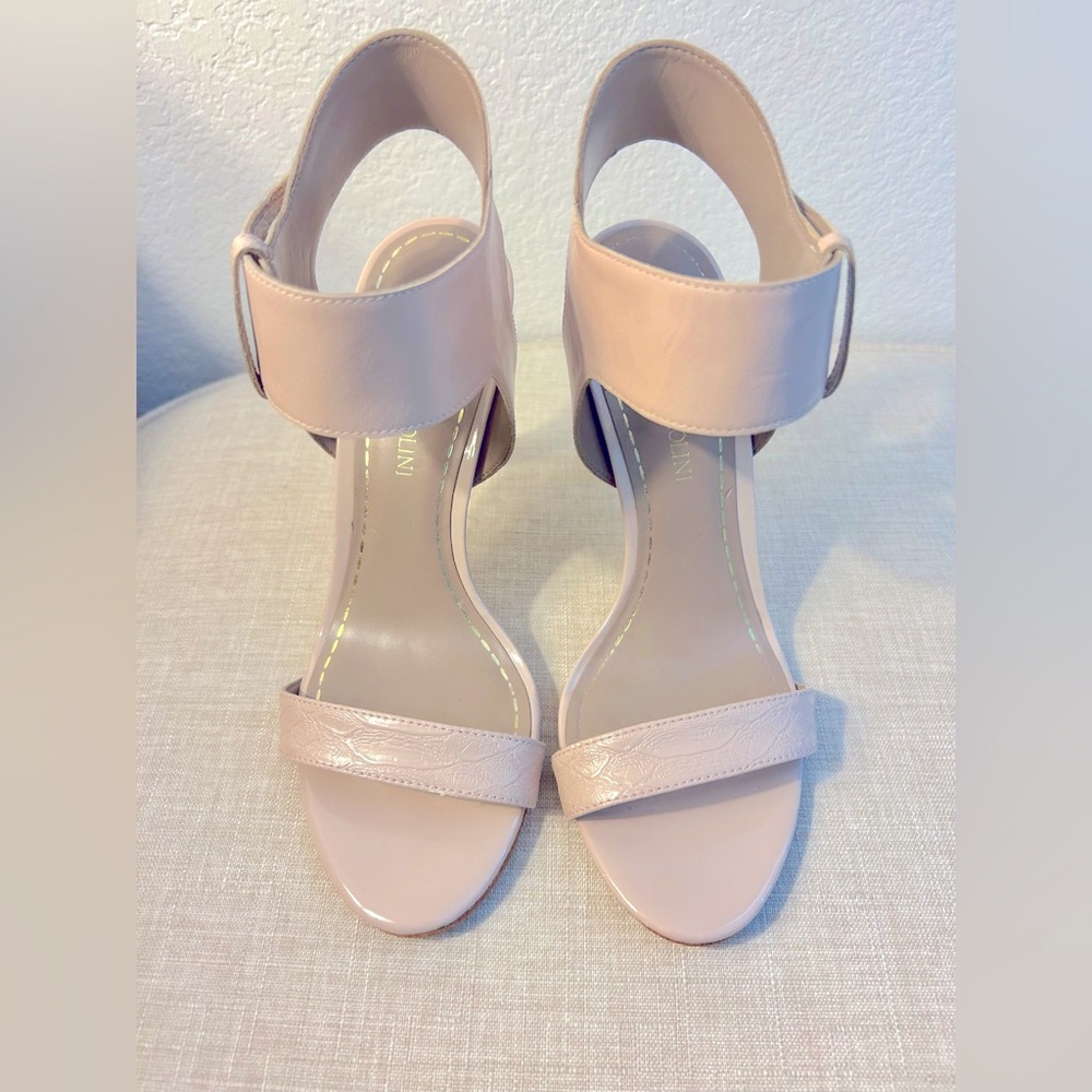 Enzo Angiolini Light Rose Pink Heels Elegant Design